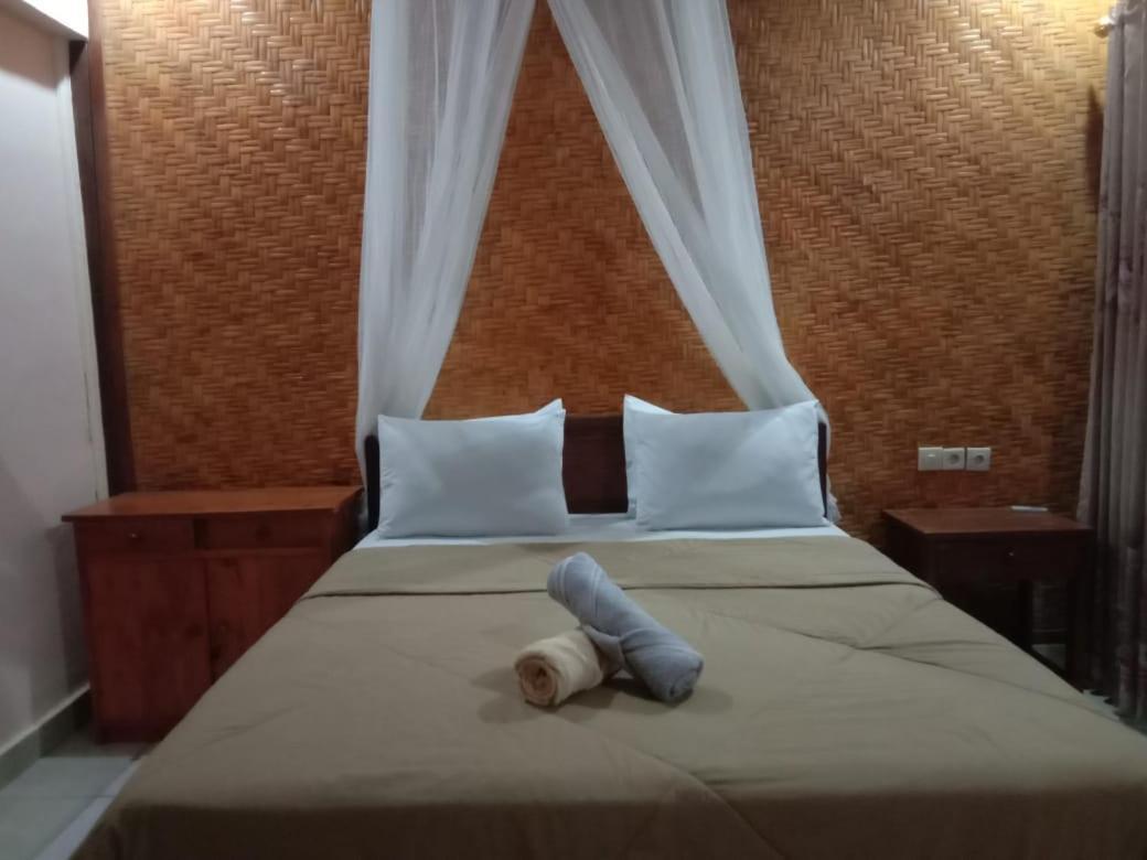 Ila Homestay Senaru Exteriör bild