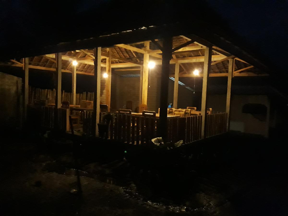 Ila Homestay Senaru Exteriör bild